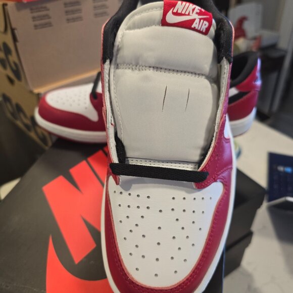 Nike Air Jordan 1 Low OG Chicago 2025 Red White Black HQ6998-600 Men’s Sz 10 NEW - Picture 2 of 14